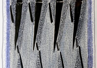 Στις μαύρες πάνω πέτρες της φυγής