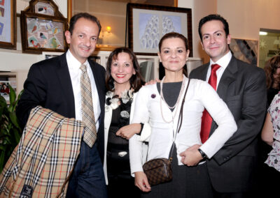 Στις μαύρες πάνω πέτρες της φυγής